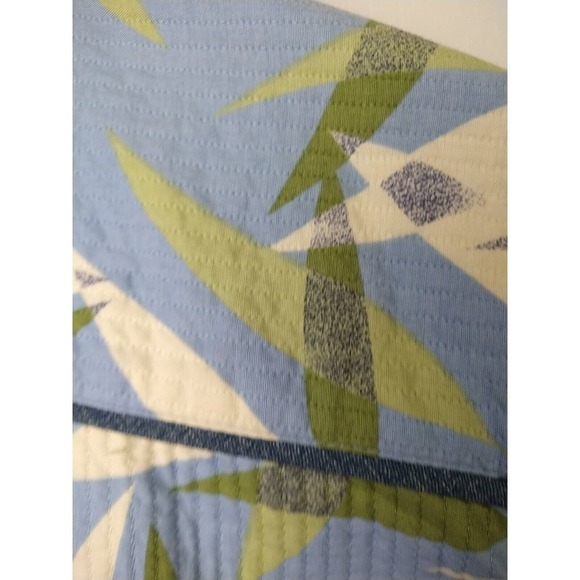 Alfred Dunner Lightweight Quilted Shacket Blue Green Leaf Print. Size 14P - Picture 11 of 12